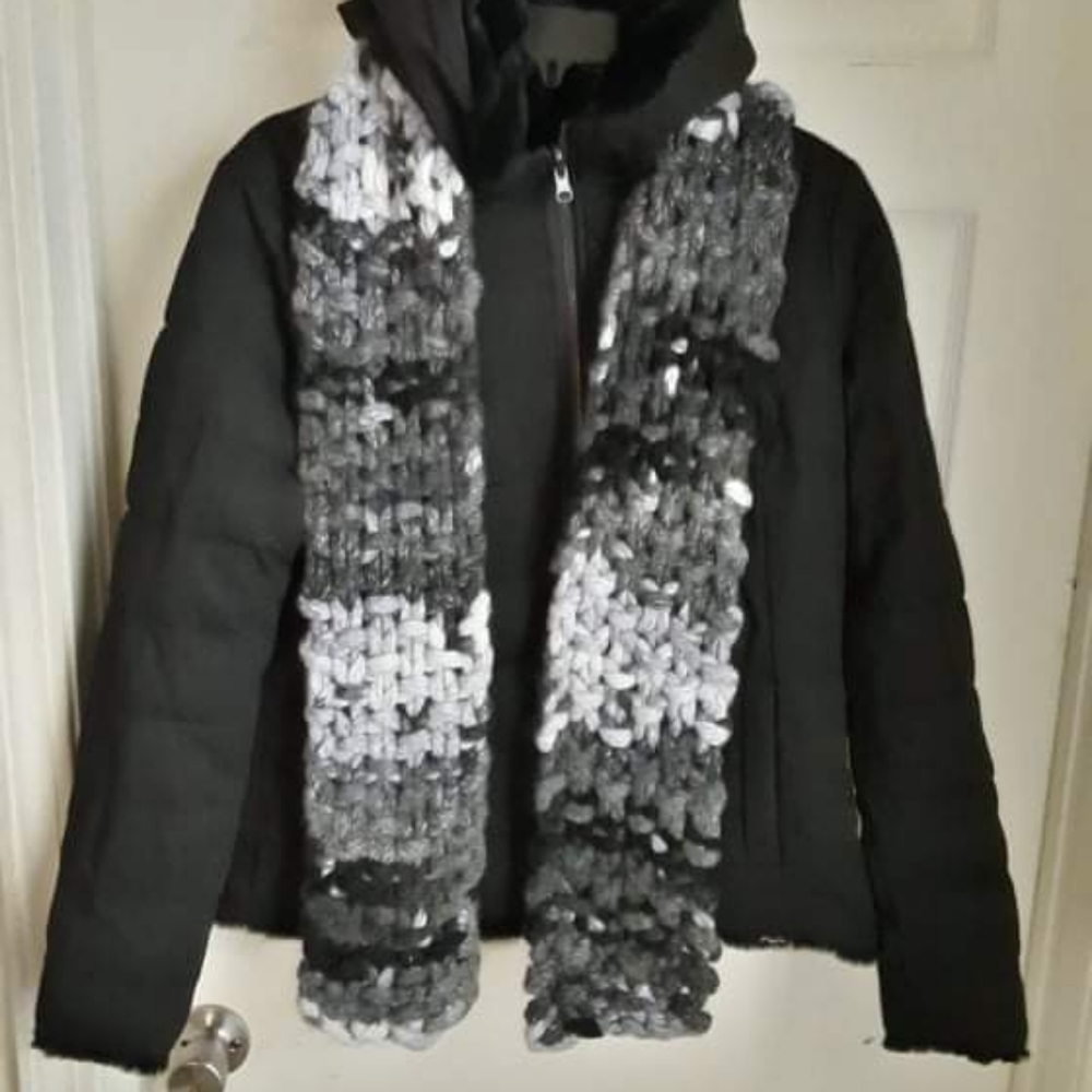 Chunky crocheted scarf